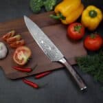 Vlijmscherp Japans Koksmes op Plank